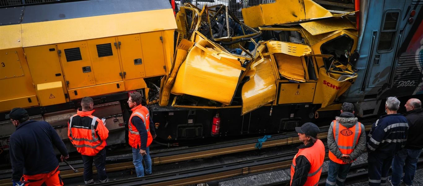 ΗΣΑΠ: Βίντεο-ντοκουμέντο από το τραγικό δυστύχημα - Εργαζόμενοι πηδούν από το βαγόνι για να σωθούν